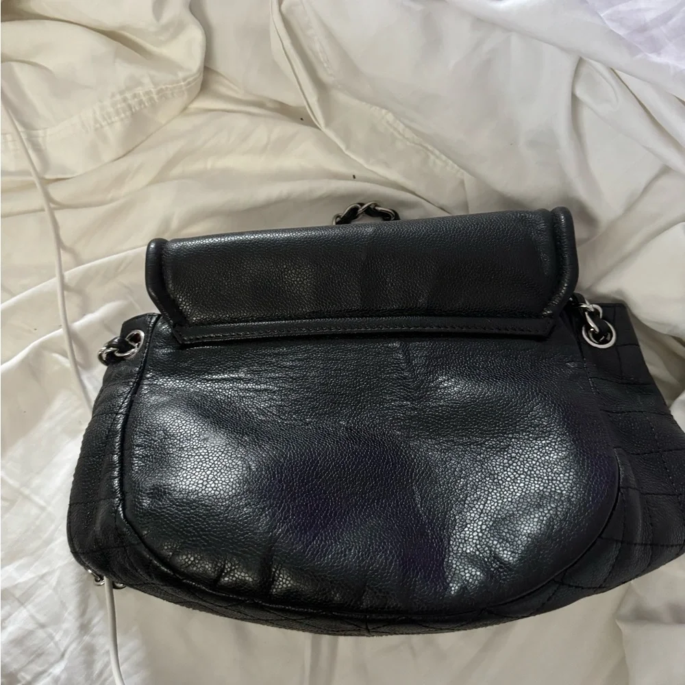 Chanel Classic Black Leather Shoulder Bag - Picture 10 of 10